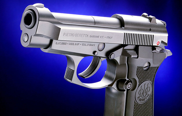 高比重の樹脂"カーボンブラックヘビーウエイト"にて製作