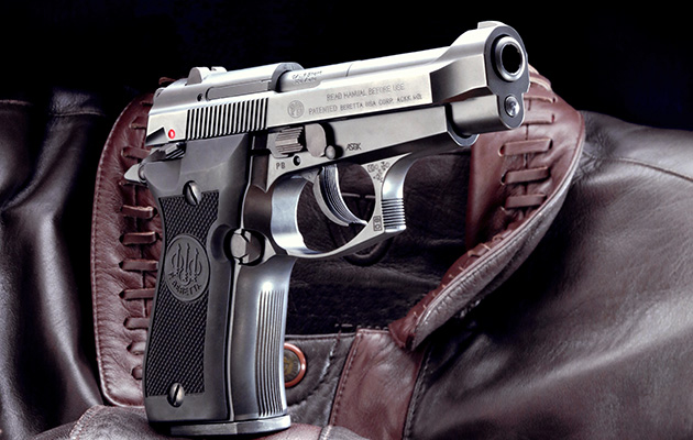 手にした感触もずっしり