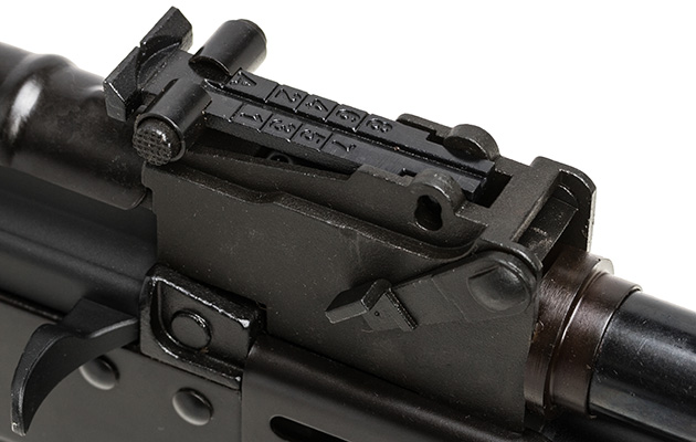 リアサイトブロック