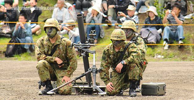 81mm迫撃砲