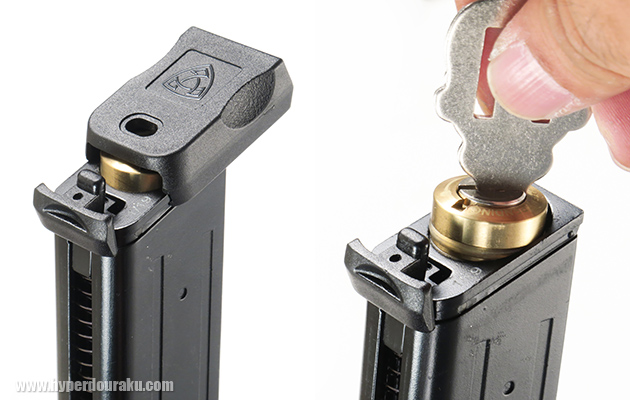 CO2カートリッジの装填方法