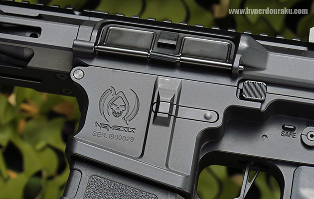 「NEMESIS」のロゴ