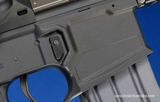 マガジンキャッチ