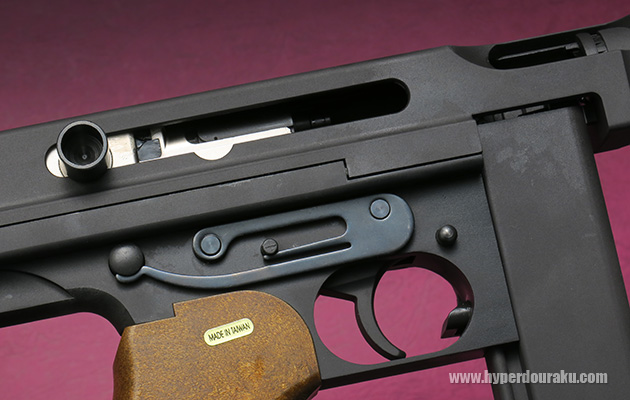 オープンボルト方式