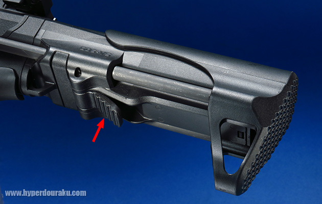 ストック下部にあるレバー