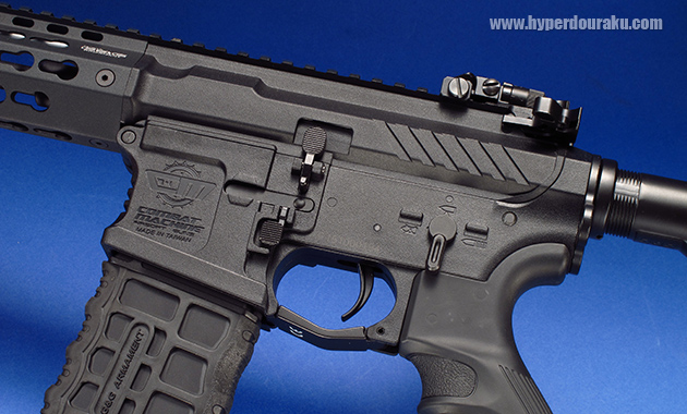 フレームはファイバー樹脂製