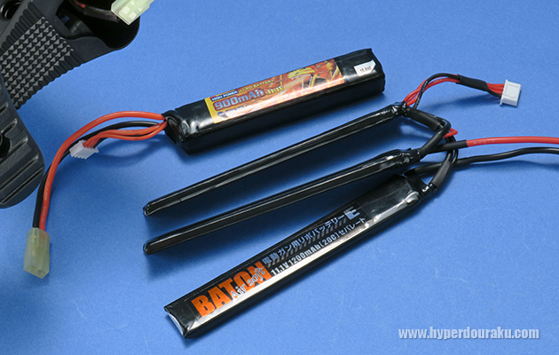 手持ちの11.1vバッテリーを用意