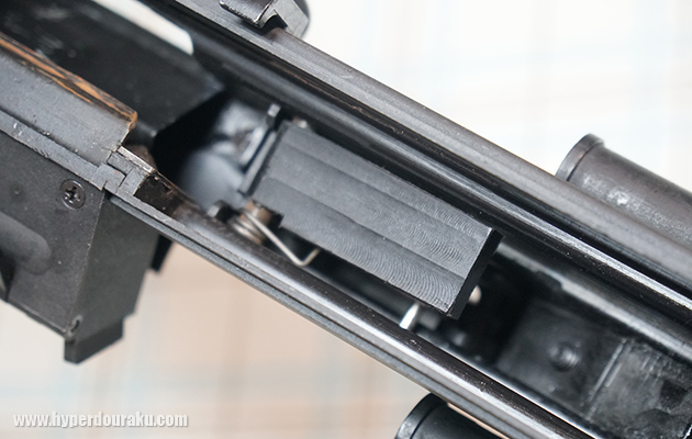 トリガーに連動したシア