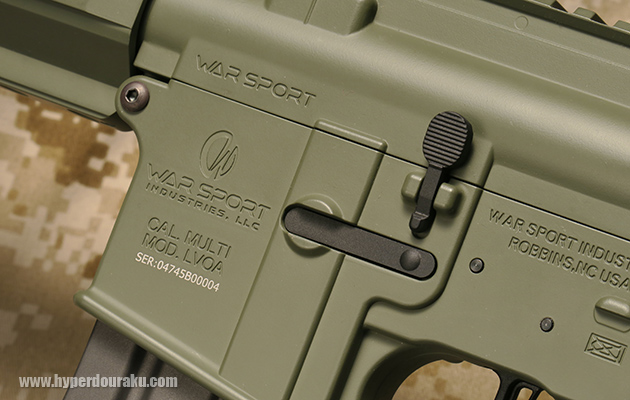 WAR SPORTのロゴが刻印