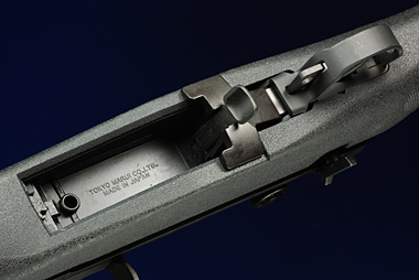 マガジンの装弾数は70発