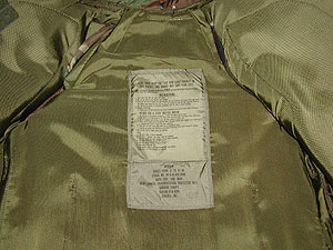 M1の内側　ラベルはポケット式