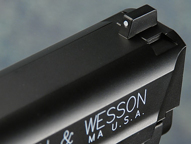 フロントサイトはスライド一体型