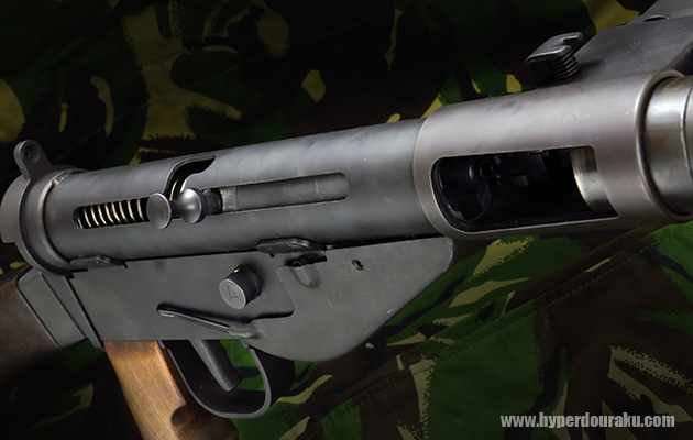 ボルト後退位置