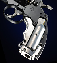 グリップ内にはガスタンクを内蔵