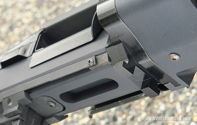 エジェクションポートのモールドまで再現