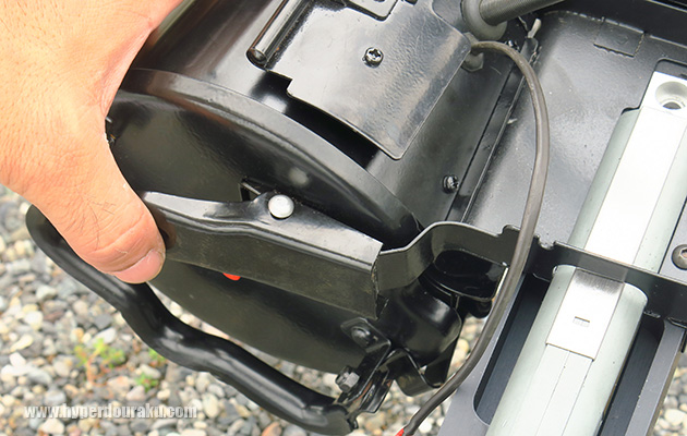 クリップで固定