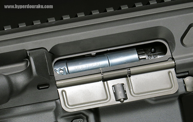 チャージングハンドル