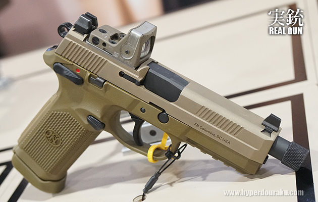 FNX-45 タクティカル　予備マガジン　サイレンサー付き