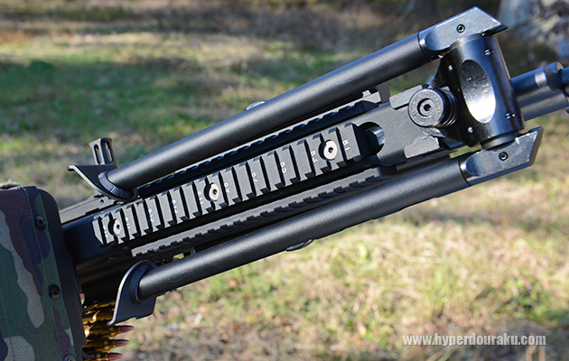 底面にもレイル