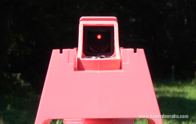 炎天下の屋外でも十分識別