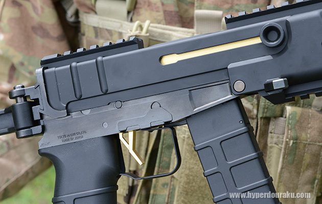 ゴールドのダミーボルト