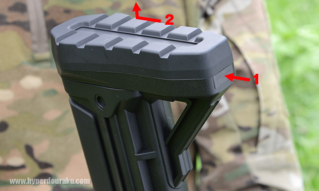 バッテリーはバット部に収納