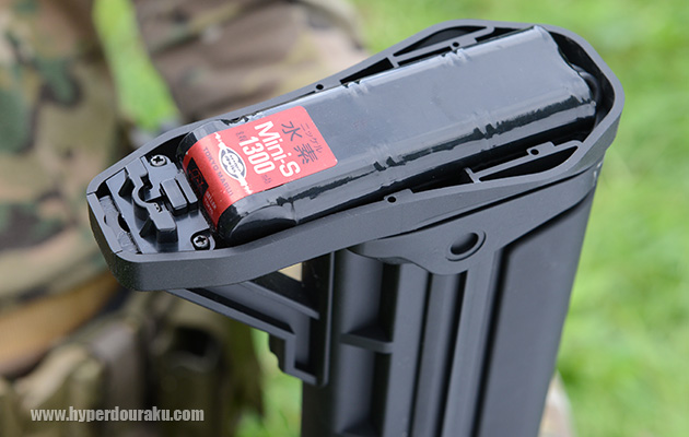 ミニSバッテリー(1300mAh)をこのように収納