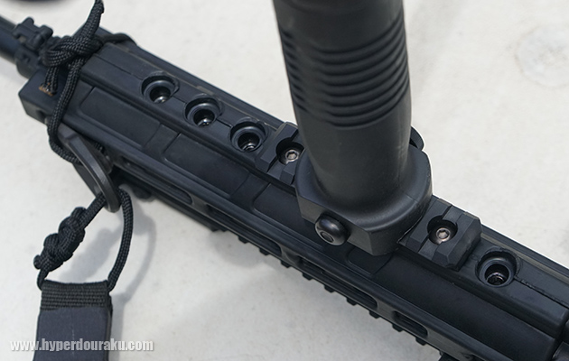 ハンドガード底部