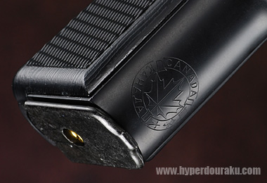 メイプルリーフの刻印