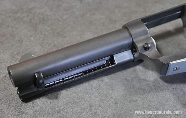 エジェクターロッドシュラウド内