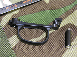 トリガーガードも金属化