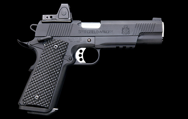 ベースプレートをローマウントにセッティングしRMRサイト