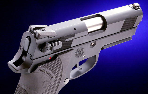 ヘビーウエ
イト材を使用