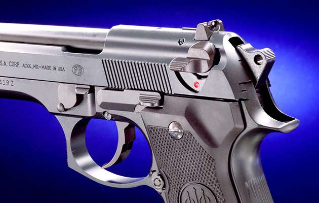 上質でソリッドな金属の風合い