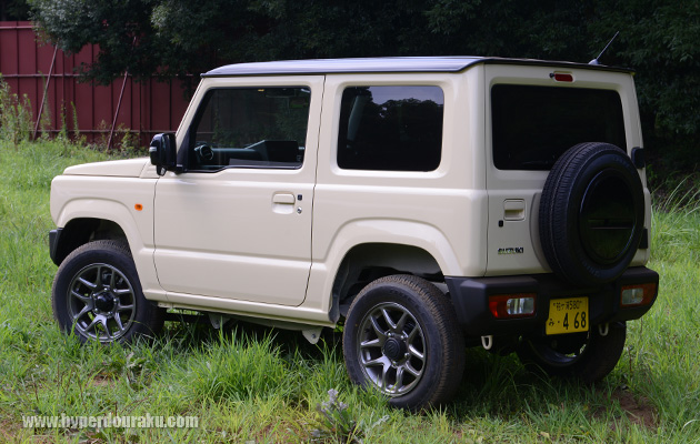 シフォンアイボリーメタリック ブラック2トーンルーフ