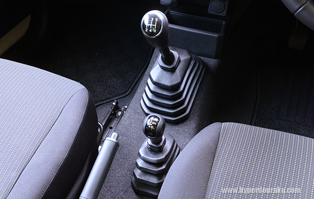 ジムニーで遊ぶにはMT?AT?