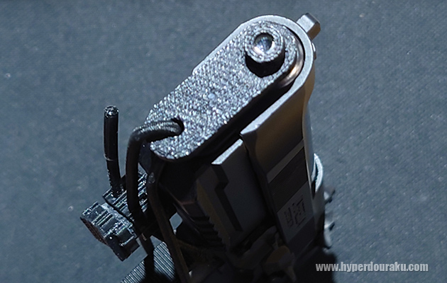 小さくてもしっかり先端にレンズ