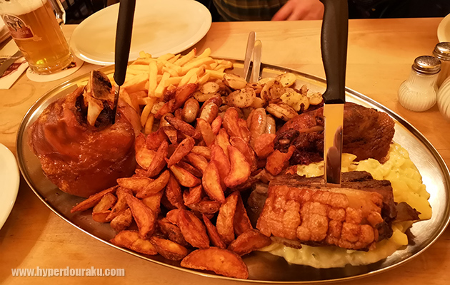 ビールと、ソーセージと、ジャガイモ