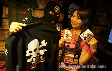 会場内では物販