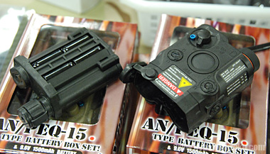 バッテリー部分をシャコッと