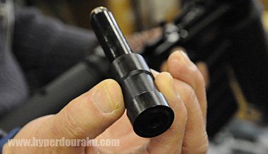 ジュラコン樹脂性でちくわ状