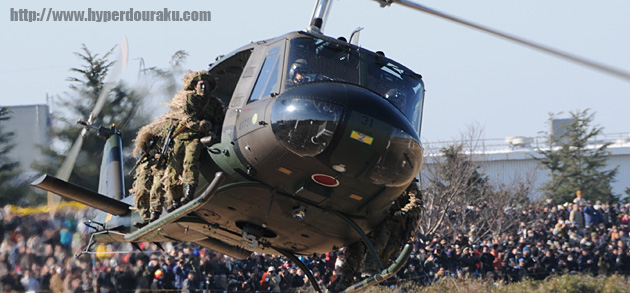 スナイパーチームが4名搭乗