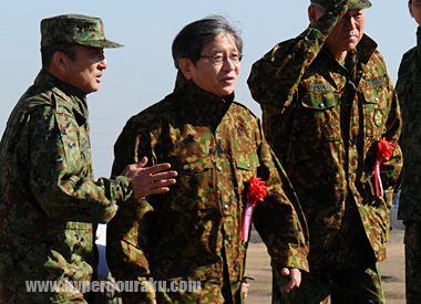 中江 公人 防衛事務次官