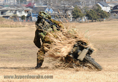 バイクをバリケードに
