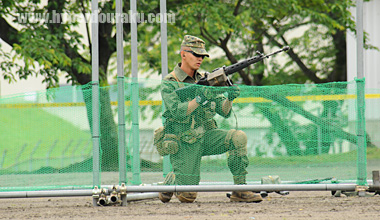 中央に設置された小屋