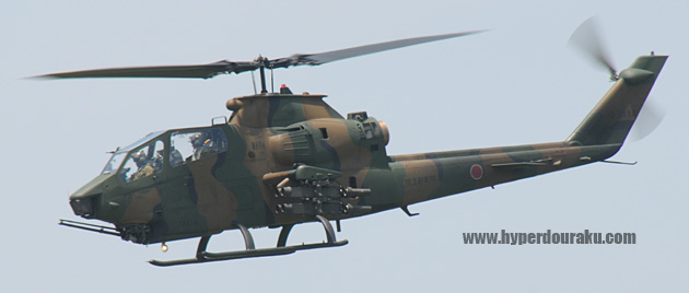 対戦車ミサイルTOWを最大8発搭載