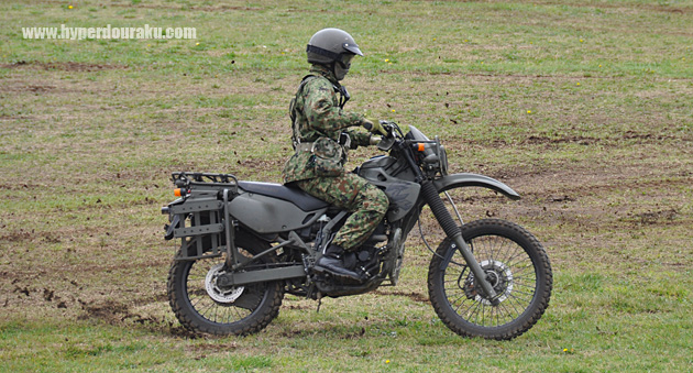 カワサキ KLX250　偵察バイク