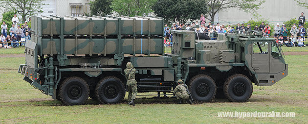 03式中距離地対空誘導弾「中SAM」の発射機