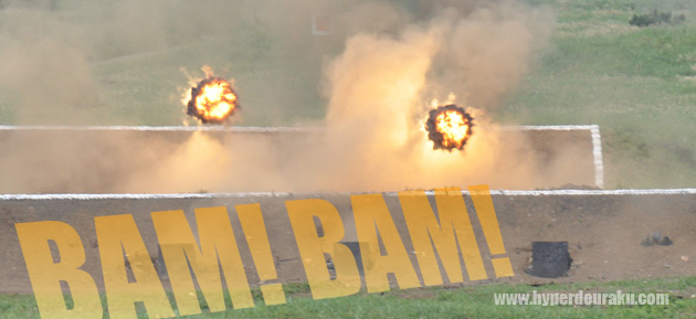 対人用榴弾の空中爆発シーン