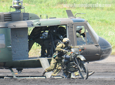 偵察バイク(カワサキKLX250)